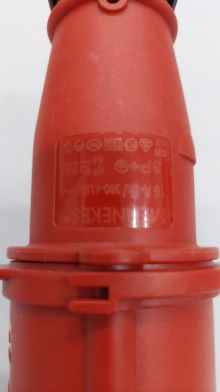 Conector industrial rojo