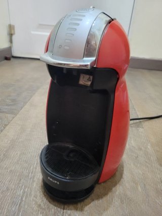 Cafetera Dolce Gusto Piccolo Roja
