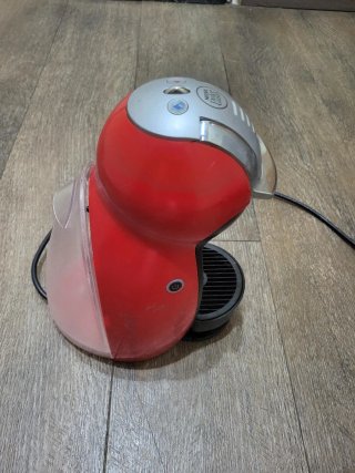 Cafetera Dolce Gusto Piccolo Roja