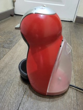 Cafetera Dolce Gusto Piccolo Roja