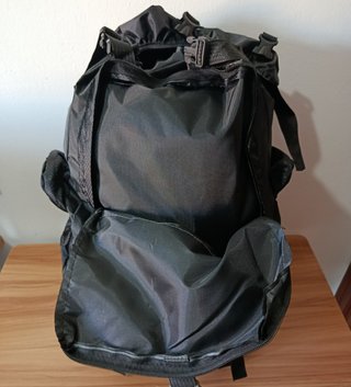 Mochila Senderismo 80L Negra - Nueva