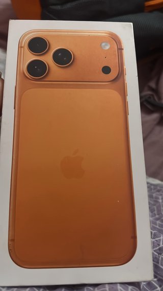 iPhone 17 Pro Max Naranja