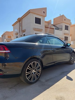 Volkswagen Eos 2011