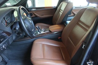 BMW X5 4.8I (2009)