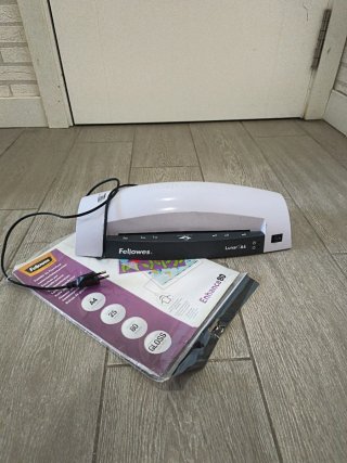 Plastificadora Fellowes Lunar A4