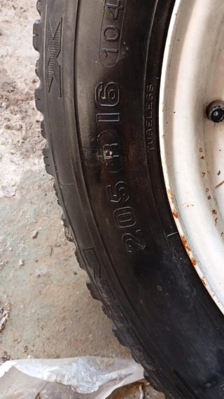 Llanta Michelin 205/65 R15