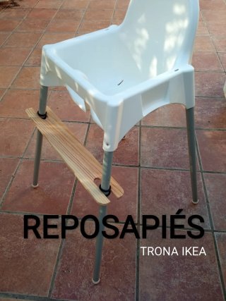 Madera para piés trona Ikea