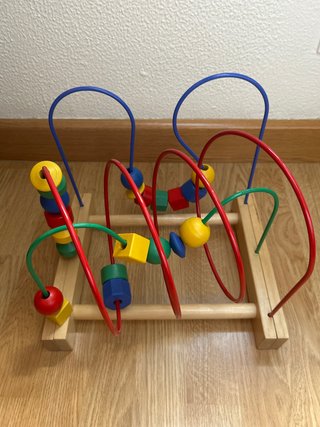 Laberinto cuentas de madera