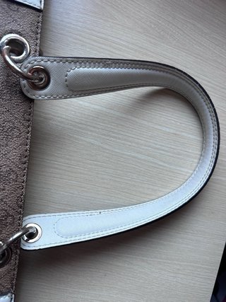 Bolso Guess Marrón y Blanco