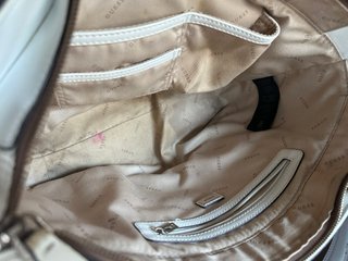 Bolso Guess Marrón y Blanco