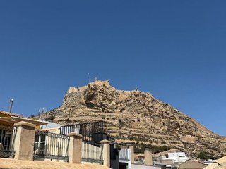 Ático en alquiler en Casco Antiguo - Santa Cruz en Alicante