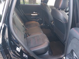 Mercedes-Benz GLA 2024