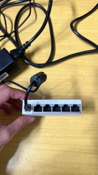 Switch PoE 4 Port AXIS