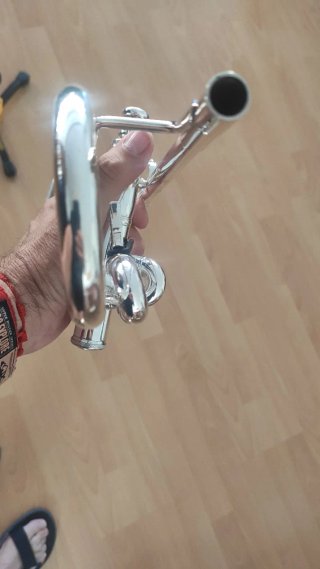 TROMPETA YAMAHA XENO 8335  Plateada