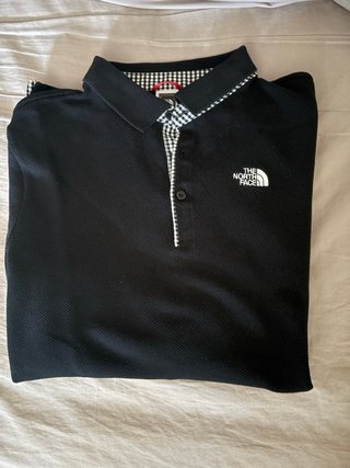 Camiseta The North Face manga larga negra