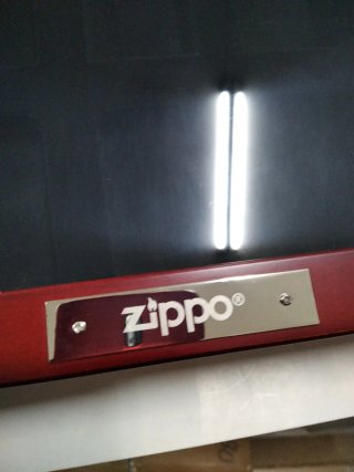 Expositor Zippo Madera y Cristal