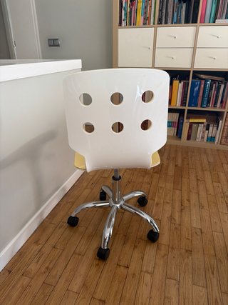 Silla de oficina infantil amarilla