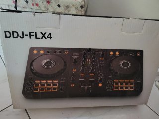Pioneer DJ DDJ-FLX4 Controller DJ
