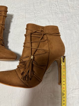 Botines Jessy Talla 39 Marrones