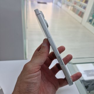 iPhone 17 Pro Max 256gb Plata Usado Con Caja.