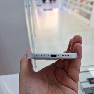 iPhone 17 Pro Max 256gb Plata Usado Con Caja.