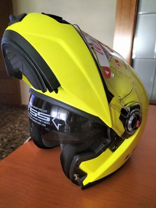 Casco LS2 Amarillo, Talla L. Nuevo a estrenar
