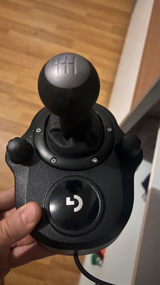 Logitech G29 + Playseat