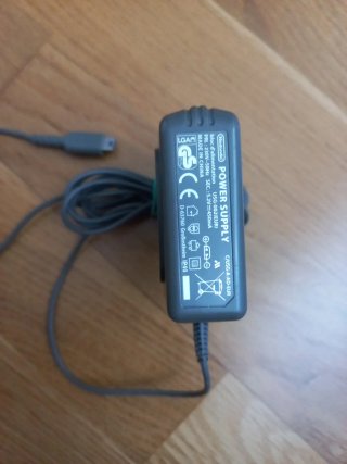 Nintendo DS Lite + 2 Batterie + Caricatore