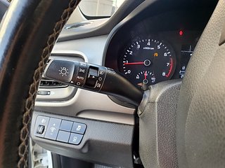 KIA Stonic 100cv, único prop, Carplay, 17"....