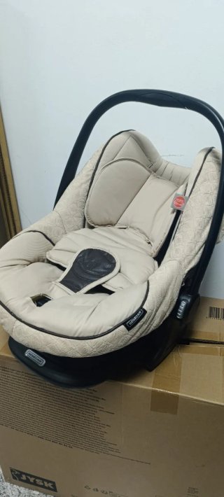 Cochecito 3 en 1: Moisés + Portabebe ,silla, bolso