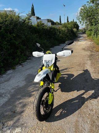 Husqvarna 701 SM Supermotard