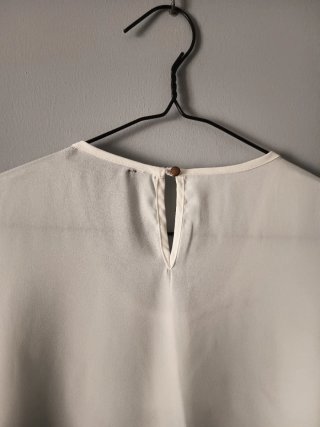 Blusa Atmosphere bicolor verde y blanco