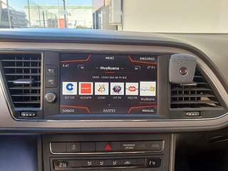 SEAT Leon 110cv, Carplay, 6 vel, sensor aparc, 16"