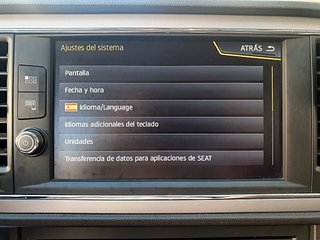 SEAT Leon 110cv, Carplay, 6 vel, sensor aparc, 16"