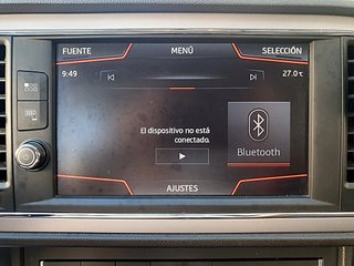 SEAT Leon 110cv, Carplay, 6 vel, sensor aparc, 16"