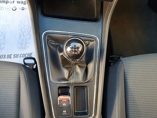 SEAT Leon 110cv, Carplay, 6 vel, sensor aparc, 16"