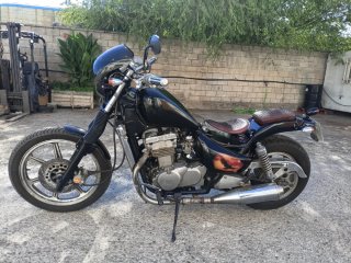 Kawasaki Vulcan 500 Cruiser Negra y Marrón