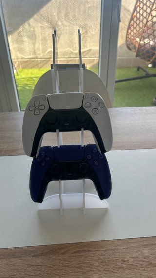 PS5 Digital + 2 DualSense + Supporti e cuffie