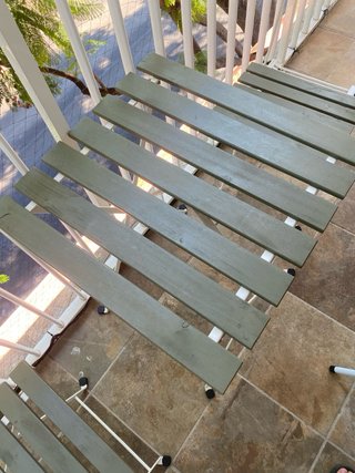 Mesa y sillas de exterior plegables
