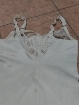 Faja moldeadora Triumph Beige