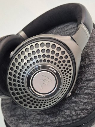 Auriculares Bluetooth Focal Bathys, como nuevos.