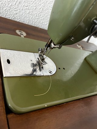 Máquina de coser Sigma Eysa Elgoibar con mueble