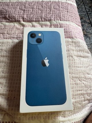 iPhone 13 azul