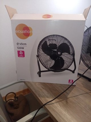 Ventilador de suelo Equation 45cm 120W