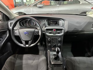 Volvo V40 1.6 D2 KINETIC (2014)