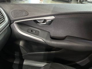 Volvo V40 1.6 D2 KINETIC (2014)