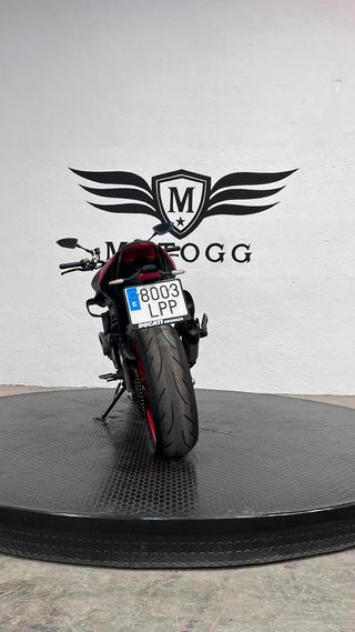DUCATI Monster   (2021-2025) 2021