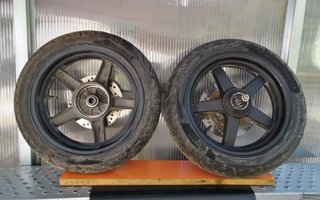 Ruedas Daelim S1 125cc Scooter con Frenos