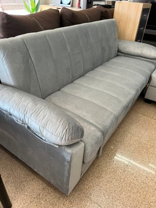 ENVIO Y MONTAJE incluido Sofá Cama Gris con Puff