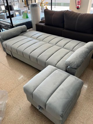 ENVIO Y MONTAJE incluido Sofá Cama Gris con Puff